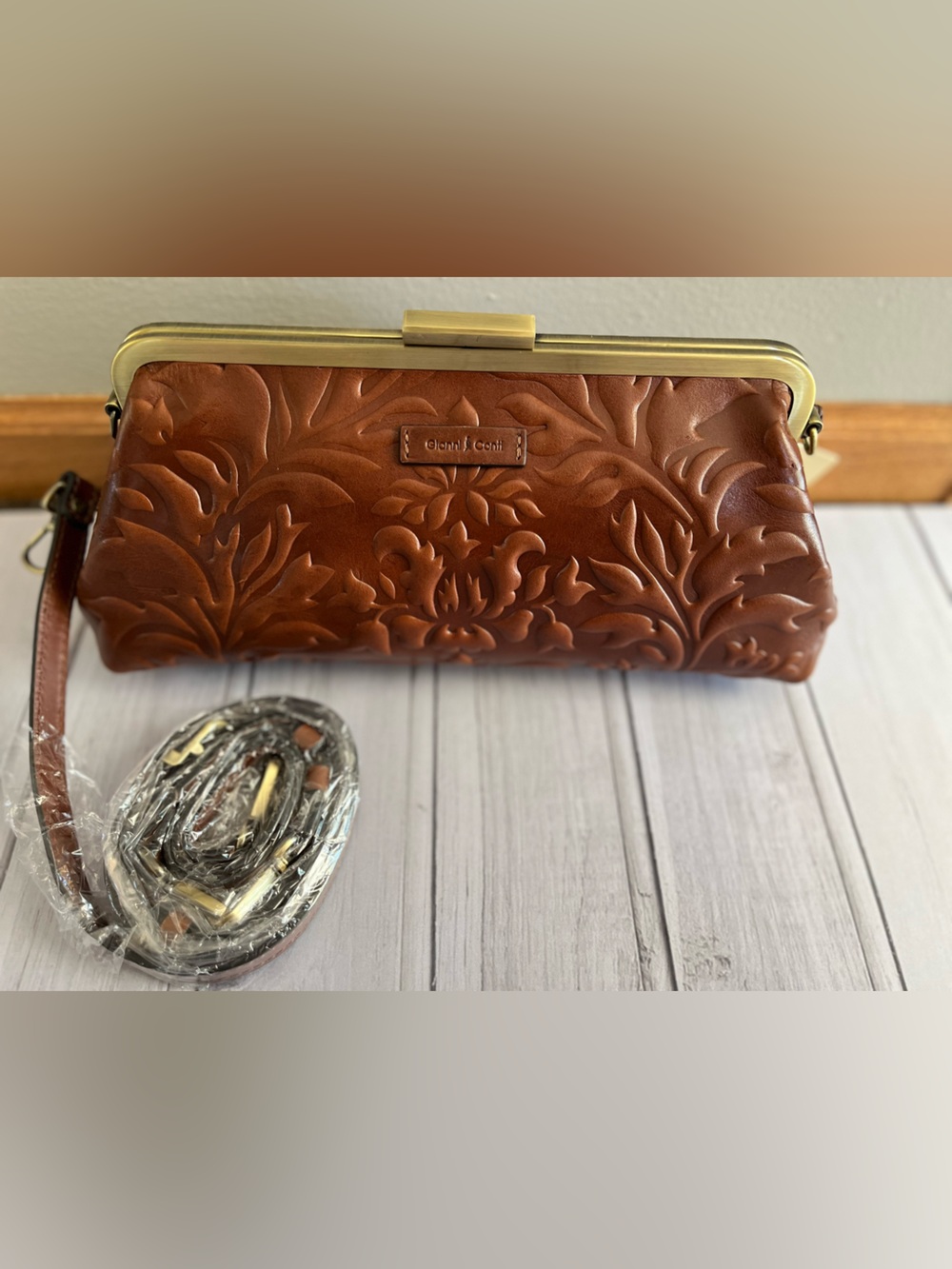 New Gianni Conti Italian raised tooled leather frame clutch crossbody purse